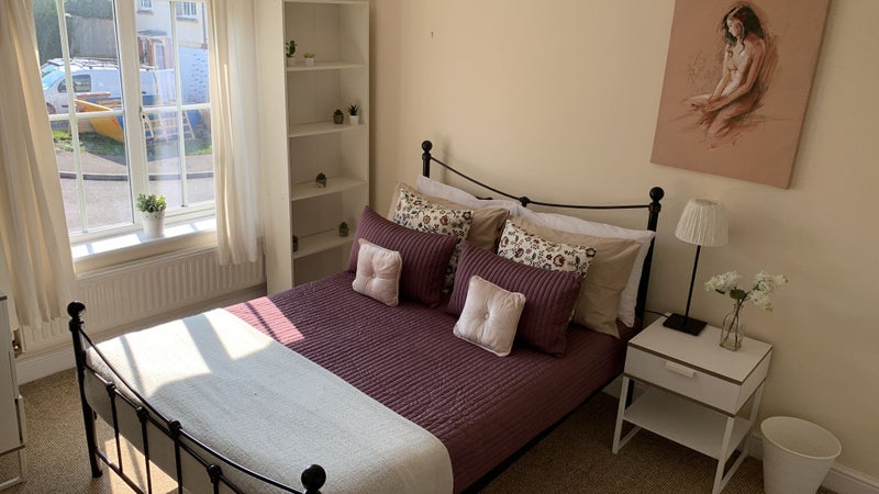 Photo 1: ROOM 1 FOR COUPLES . EN-SUITE 
