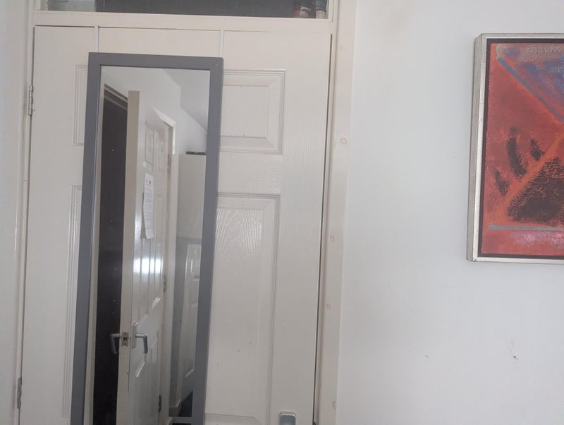 Photo 1: Bedroom