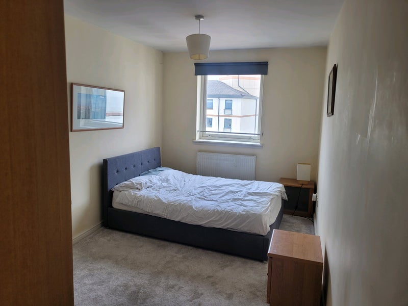 Photo 1: Room for rent