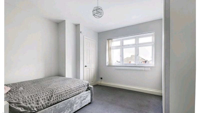 Photo 1: Double Room 1
