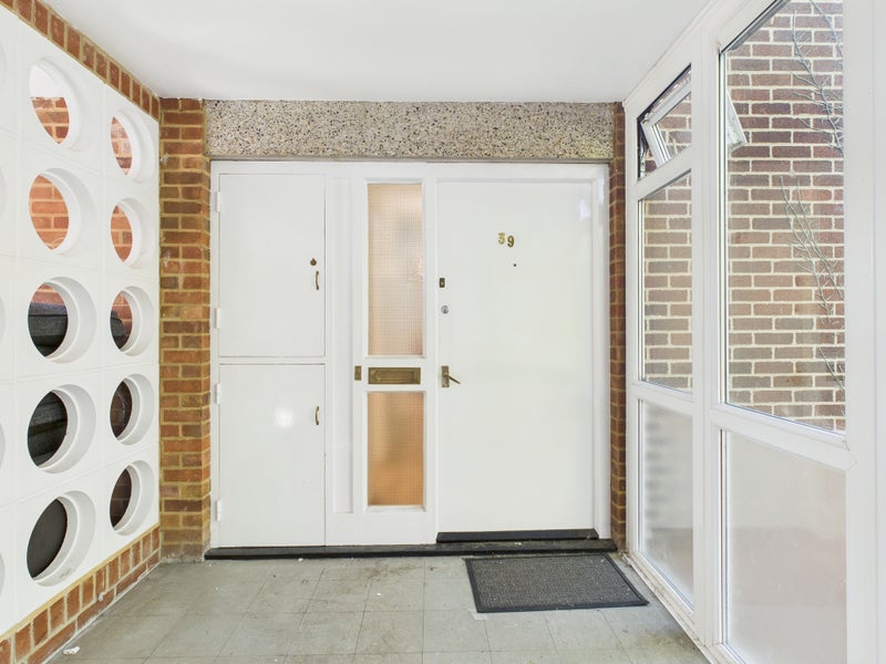 Photo 1: House Front