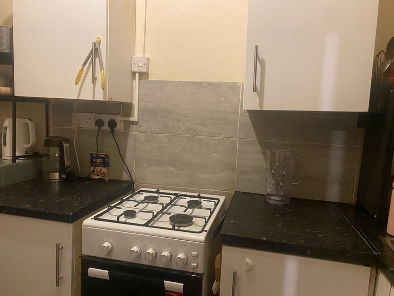 Apartment in Leeds, Harehills - More