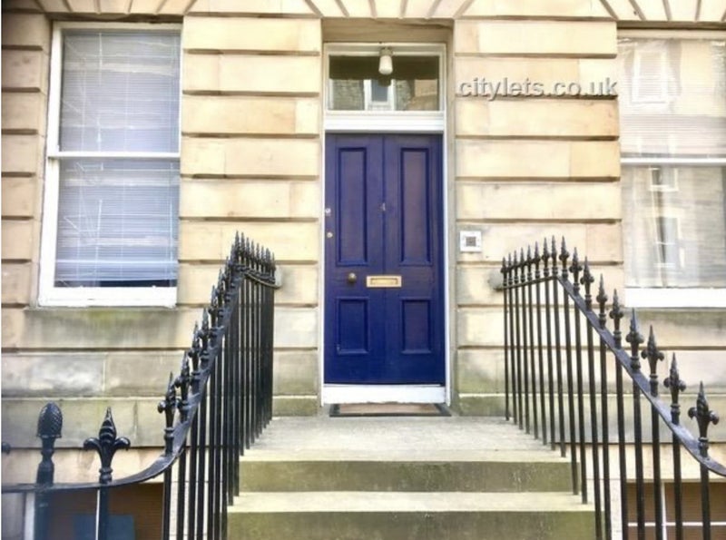 Photo 1: Entrance 