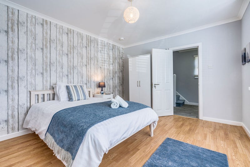 Apartment in Guildford - View 2