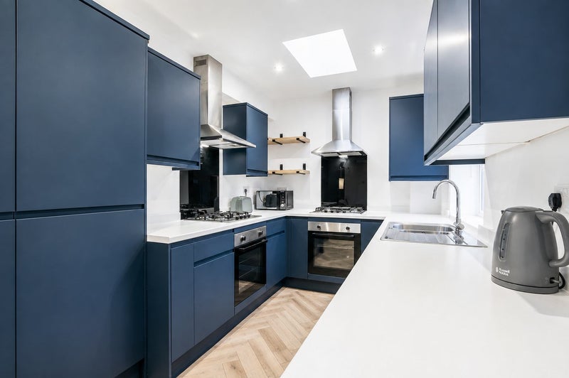 Apartment in Bristol, Kingswood - More