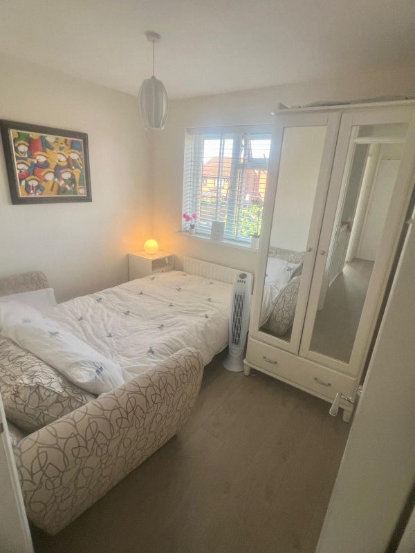 Photo 1: Tenant Private Bedroom Pic1