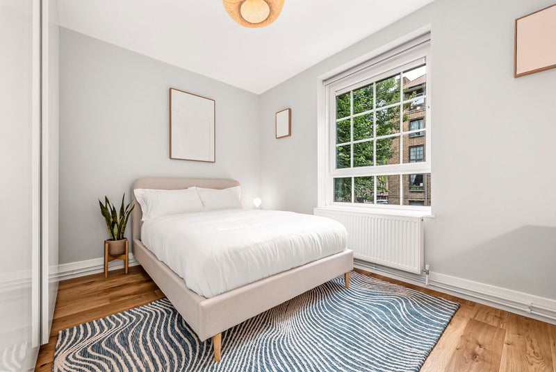 Photo 1: Room 2 £1,430/month available 1 Sept