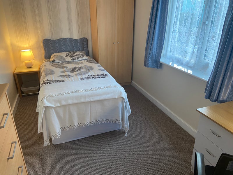 Photo 1: Room I 