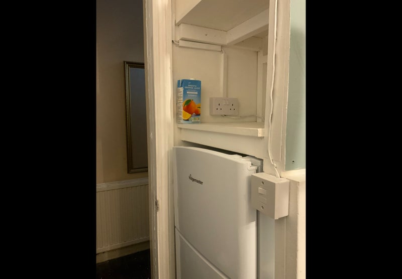 Apartment in Shepherds Bush - View 5