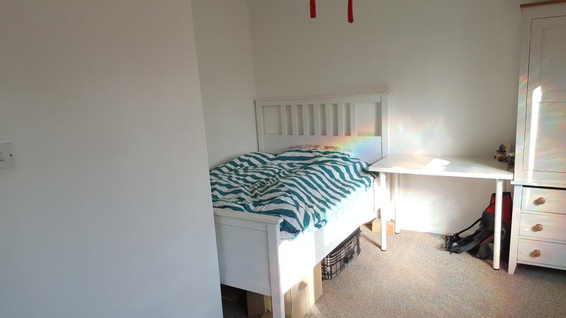 Photo 1: Room 1