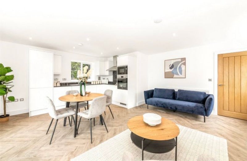 Photo 1: Open plan kitchen living area