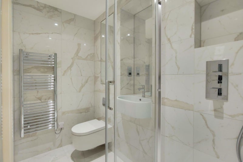 Photo 1: Private bathroom