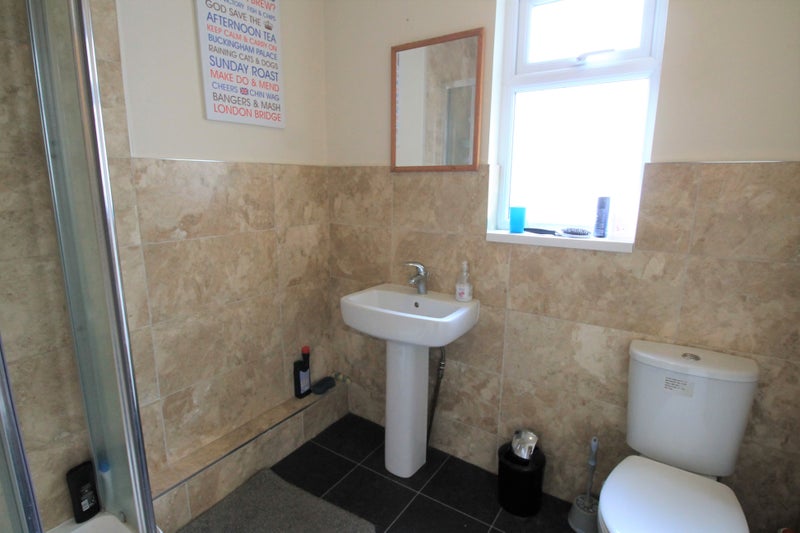 Apartment in Hull, Kingston upon Hull - More