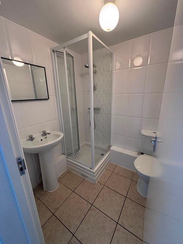 Apartment in Liverpool, Wavertree - More