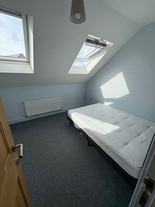 Apartment in Sheffield, Heeley Bottom, Nether Edge - View 4