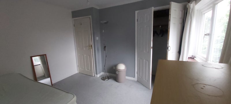 Apartment in Crawley, West Sussex - View 2