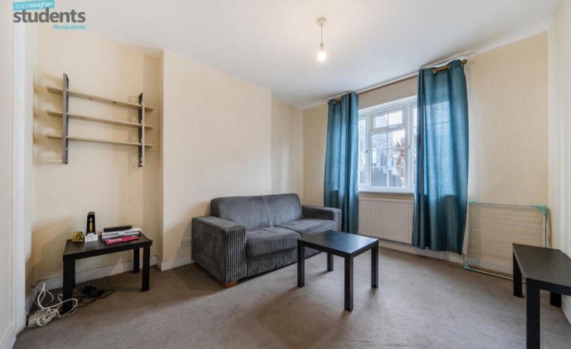 Photo 1: shared living space
