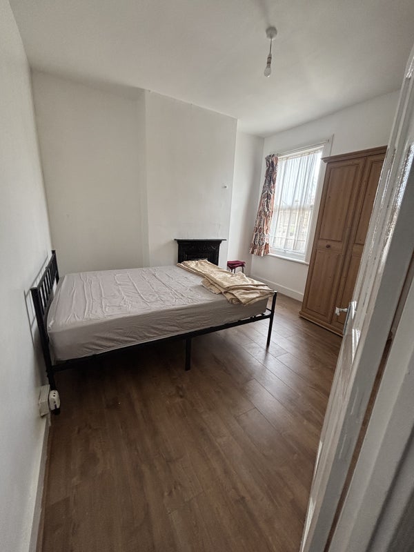 Photo 1: Double room 