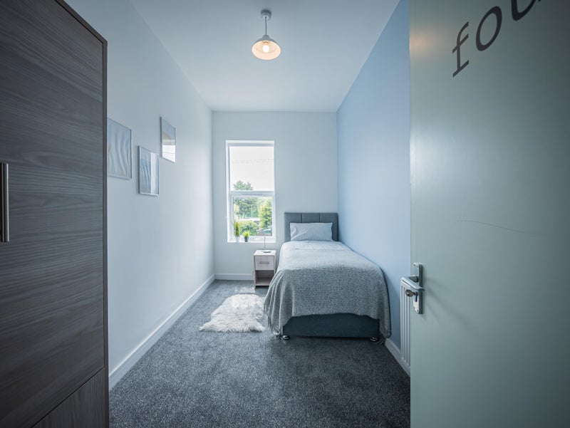 Apartment in Barnsley, Shaw Lands, Kingstone - View 4