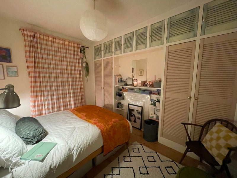 Photo 1: To note, cupboards at the top are now white (not blue!)