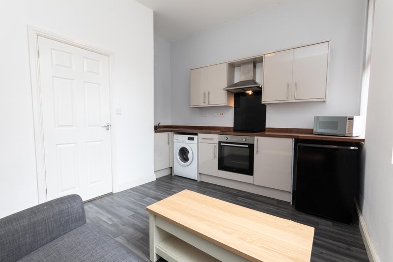 Photo 1: 🍳 Modern Fitted Kitchen