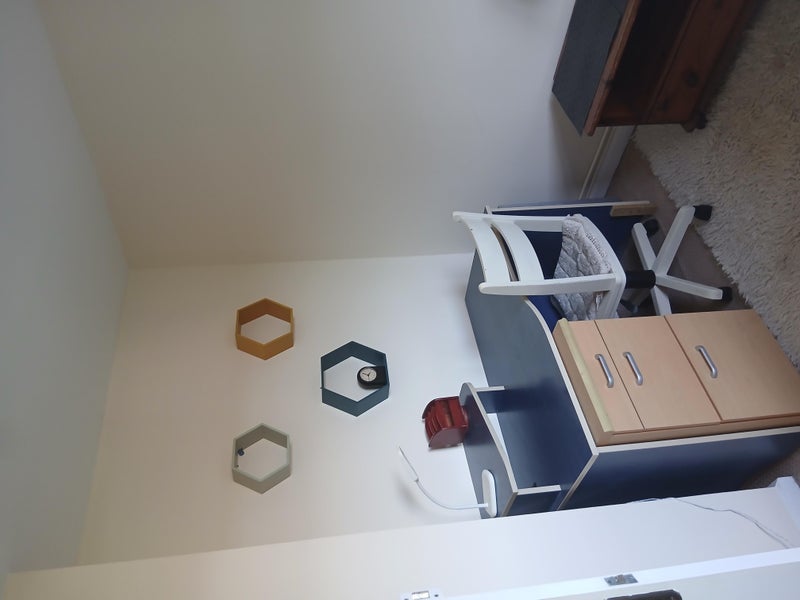 Apartment in Guildford, Surrey - View 2