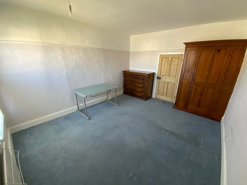 Photo 1: Bedroom 2 