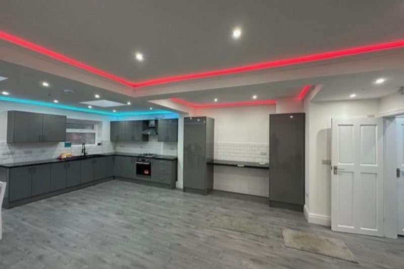 Photo 1: Kitchen, Diner & Lounge