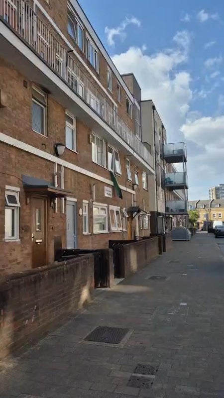 Photo 1: Property front / street view