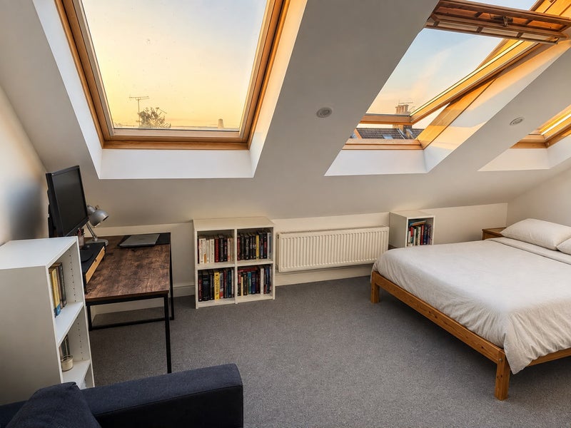 Photo 1: Room view 1