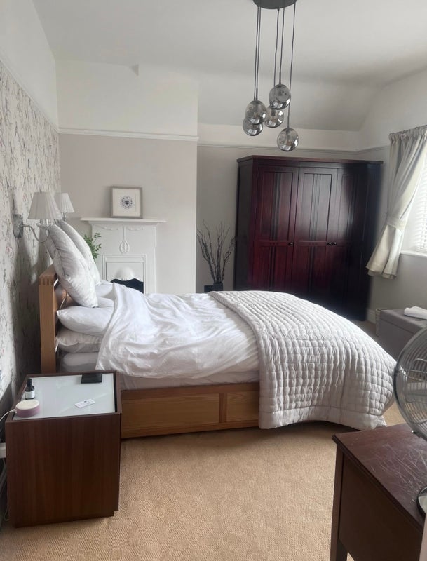 Photo 1: Room 
