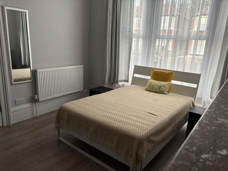 Photo 1: BEDROOM