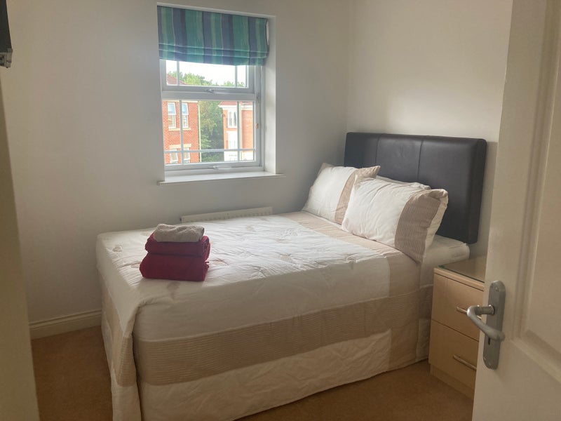 Photo 1: Available room