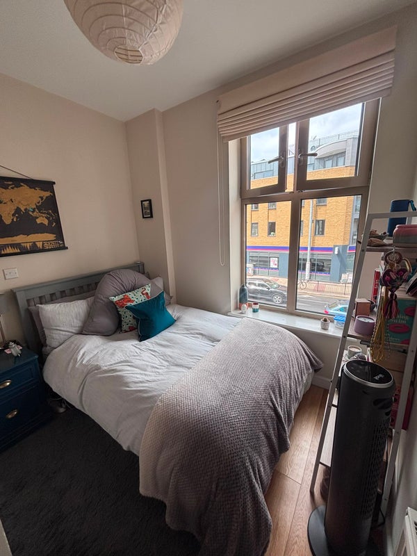 Photo 1: Small double room