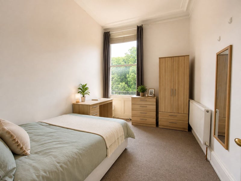 Photo 1: Room 3