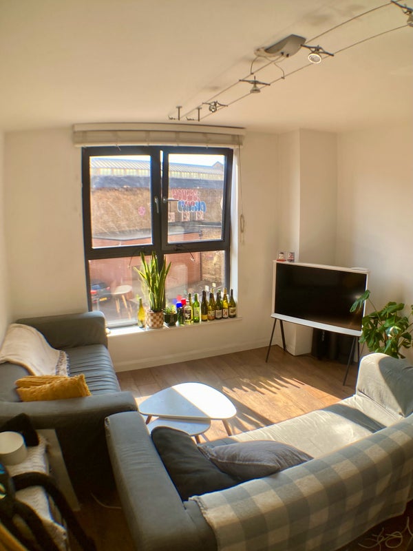 Photo 1: Living room