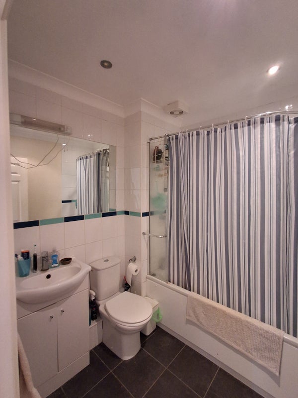 Photo 1: Bathroom