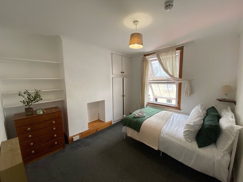 Photo 1:  Double room 3 - £150pw/£650pcm