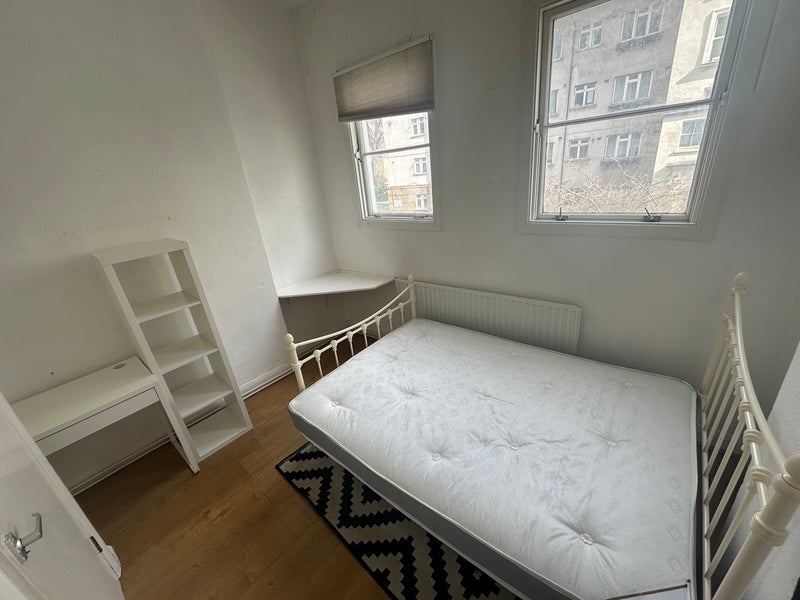 Photo 1: ROOM D