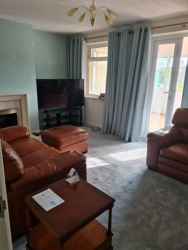 Photo 1: Living room