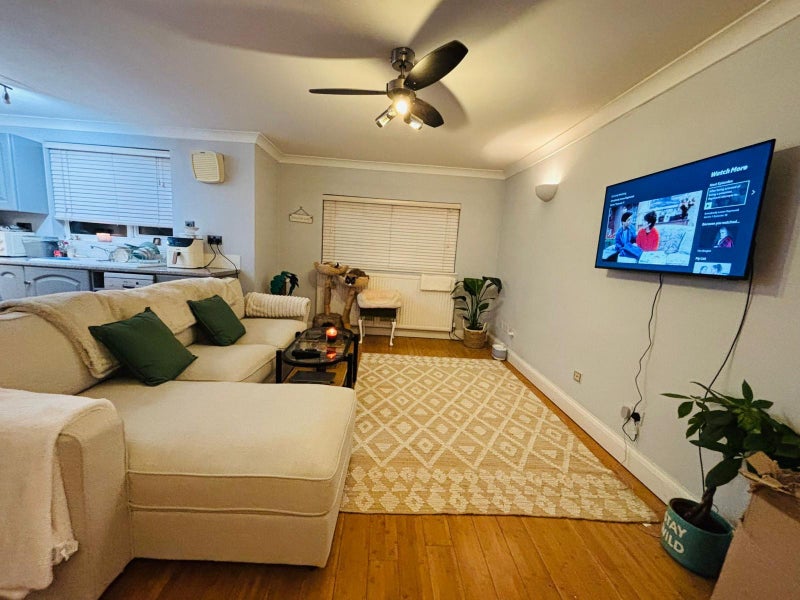 Photo 1: Living room area