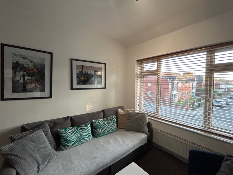Photo 1: Living room