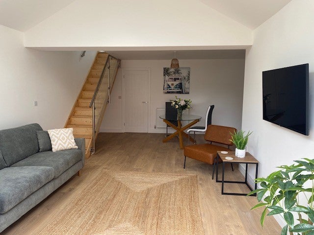 Photo 1: living area