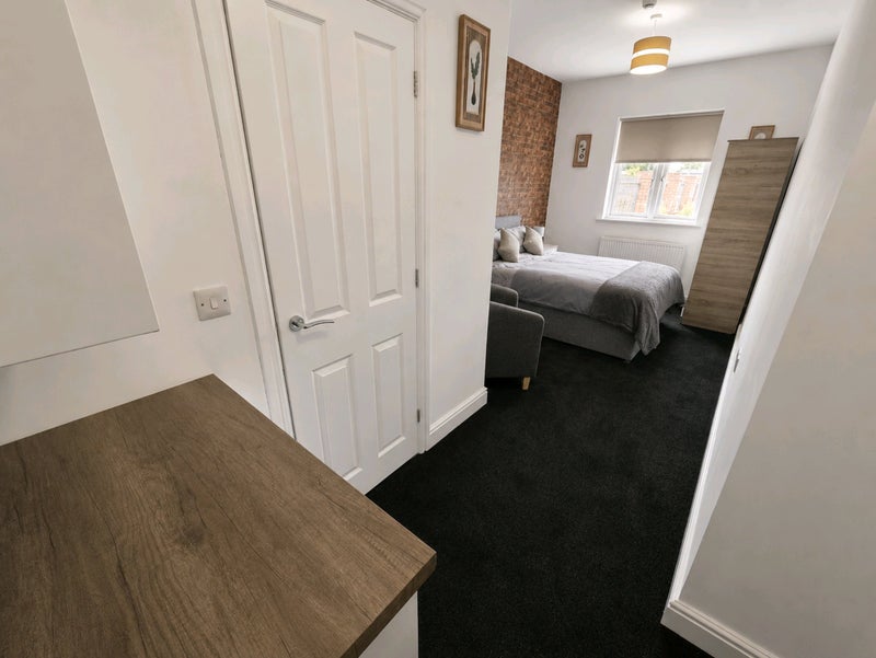 Photo 1: Bedroom 9 - Double En-Suite