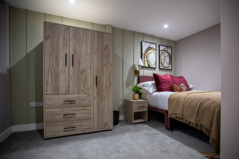 Photo 1: ROOM 4 £625