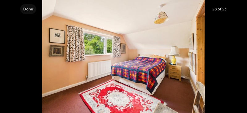 Photo 1: Double toom with en-suite