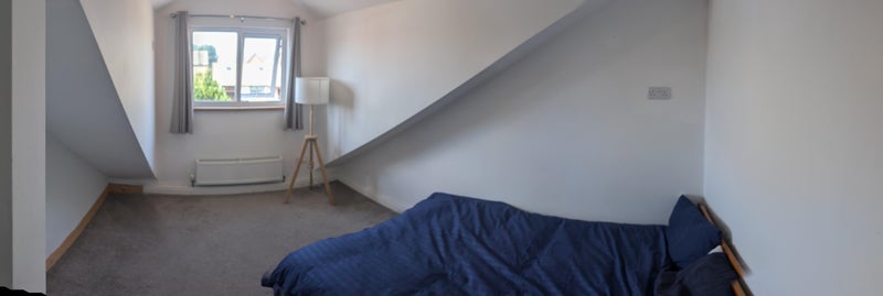 Photo 1: Spacious double