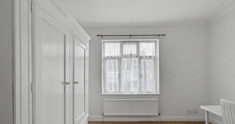 Photo 1: Room 1