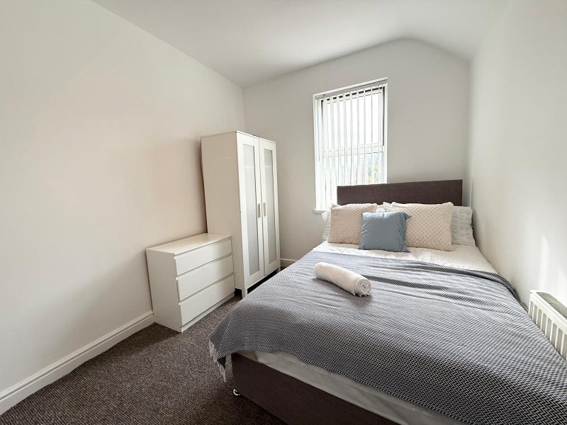 Photo 1: Room 3