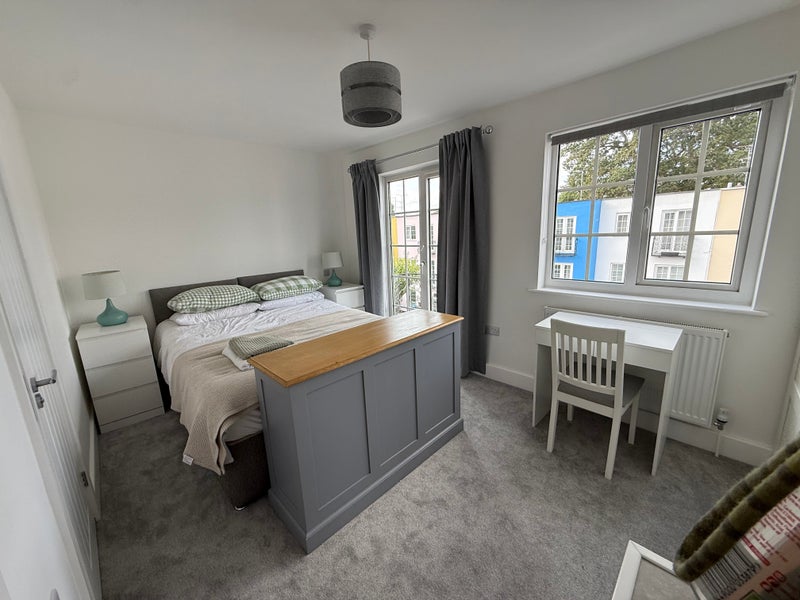 Photo 1: Bedroom 1 - 2nd floor